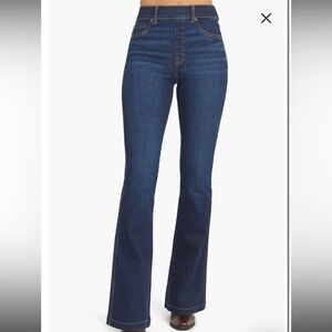 Spanx flare‎ denim pull on jeans with tummy technology